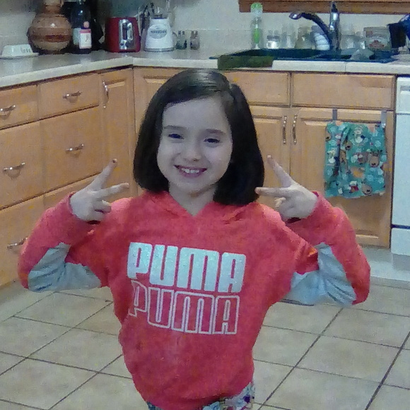 Meet your Posher, Iris - Picture 1 of 1